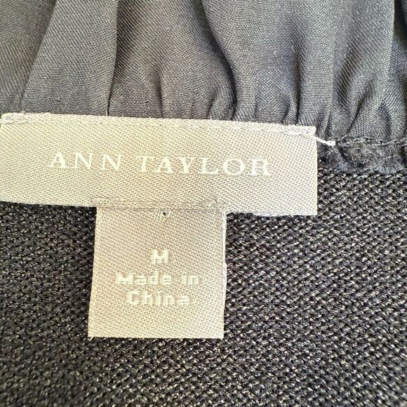 Ann Taylor vintage silk blend shimmery black cardigan hook/eye closure ruffle M - Picture 3 of 7